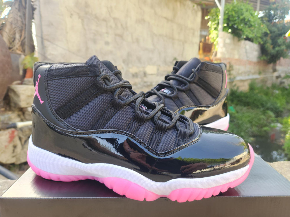Air Jordan 11 Retro Black-Rose Red Sneakers