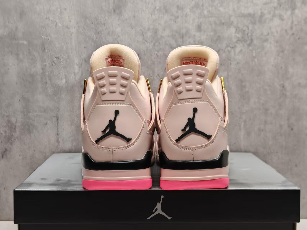 Air Jordan 4 Beige Sneakers