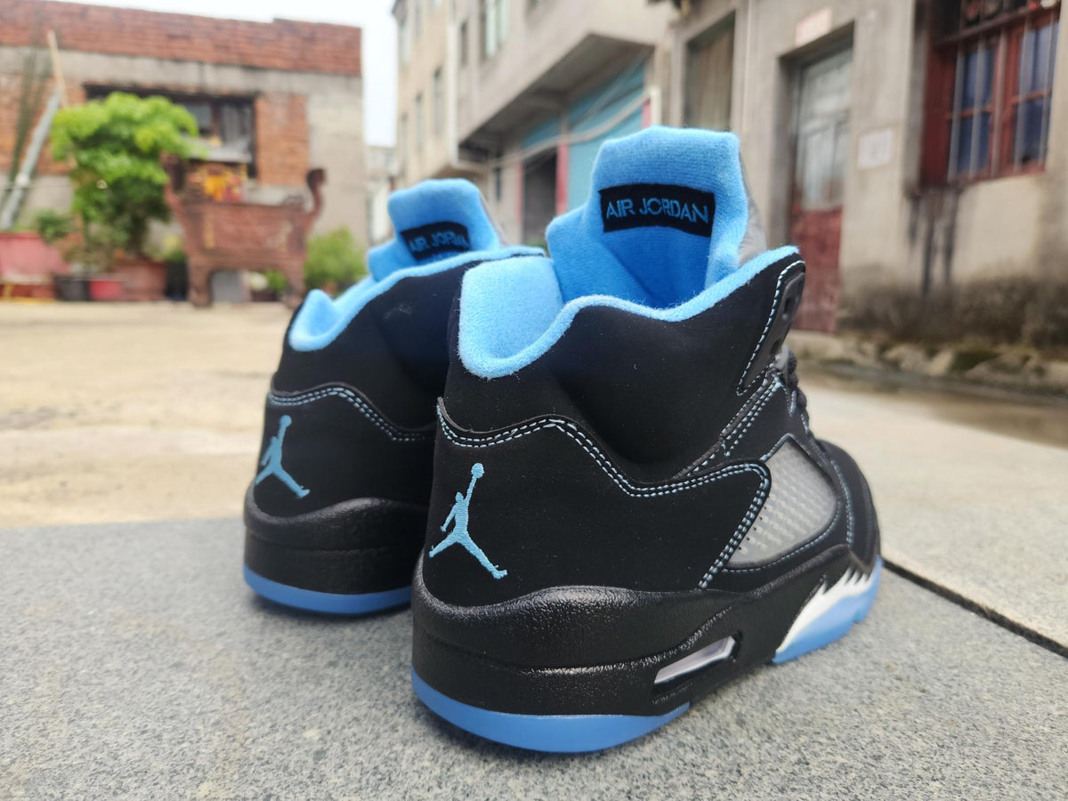 Air Jordan 5 Black/University Blue Sneakers