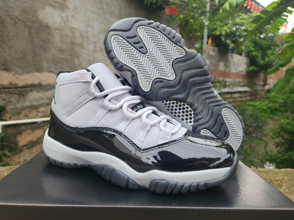 Air Jordan 11 Grey-Black Sneakers