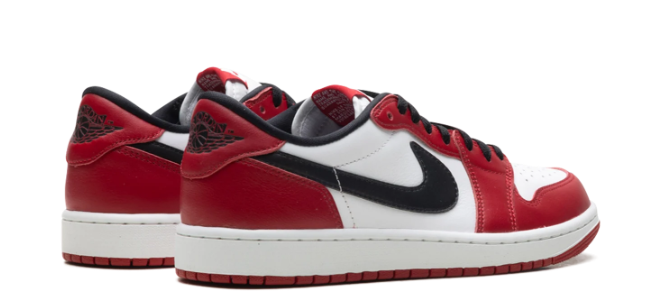 Air Jordan 1 Low OG 'Chicago' (2025)