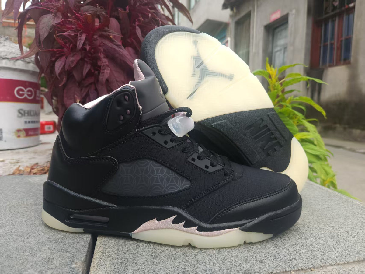 Air Jordan 5 Retro Paris Saint-Germain Sneakers