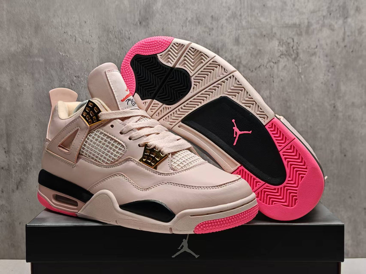Air Jordan 4 Beige Sneakers