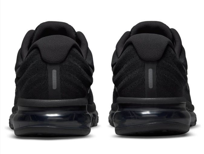 Nike Air Max 2017 'Triple Black' Sneakers