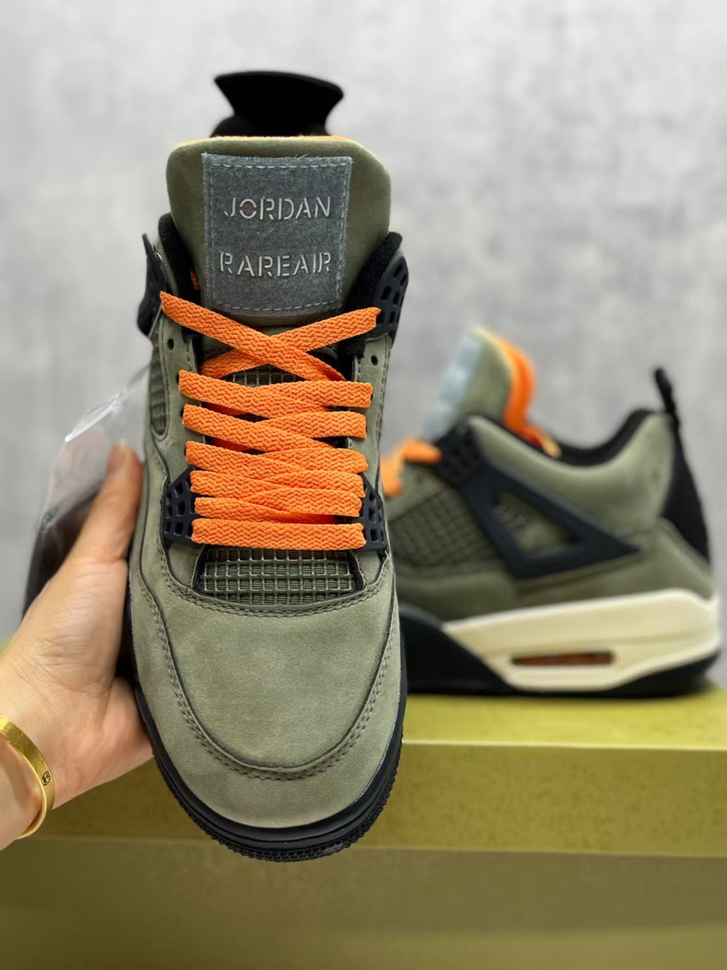 Air Jordan 4 Retro Olive Green Sneakers